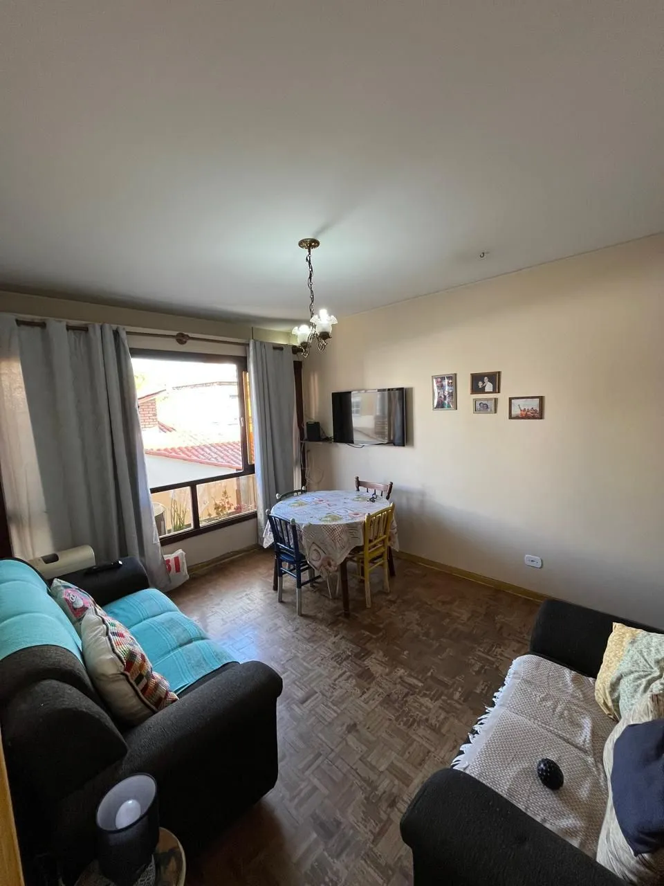 Imagem Apartamento 2 dormitórios, 1 vaga coberta no bairro Menino Deus.