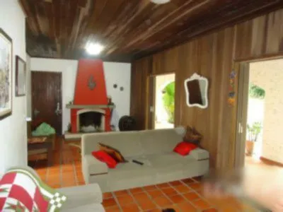Imagem Casa para Venda - 174m², 3 dormitórios, sendo 1 suites, Belém Novo