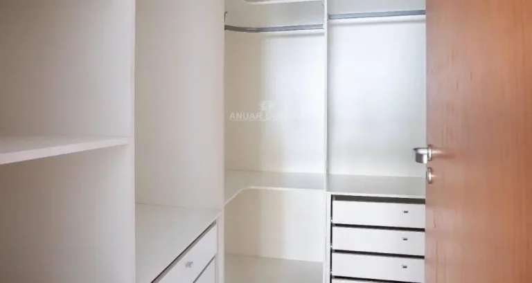 Imagem APARTAMENTO COM 04 QUARTOS, SUÍTE E 04 VAGAS NO LOURDES!!!!!