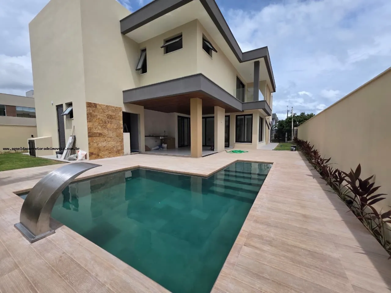 Imagem Casa em Condomínio para Venda em Parnamirim, Pium (Distrito Litoral), 5 dormitórios, 5 suítes, 6 banheiros, 4 vagas