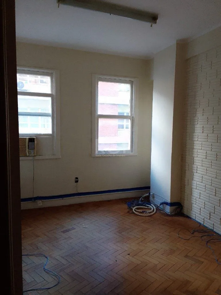 Imagem Conjunto/Sala para Venda - 123.42m², 0 dormitórios, Centro