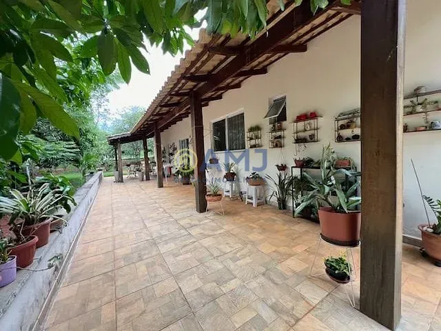 Imagem Chácara com 4 dormitórios à venda, 5432 m² por R$ 2.000.000,00 - Cond Alta Vista - Senador Canedo/GO