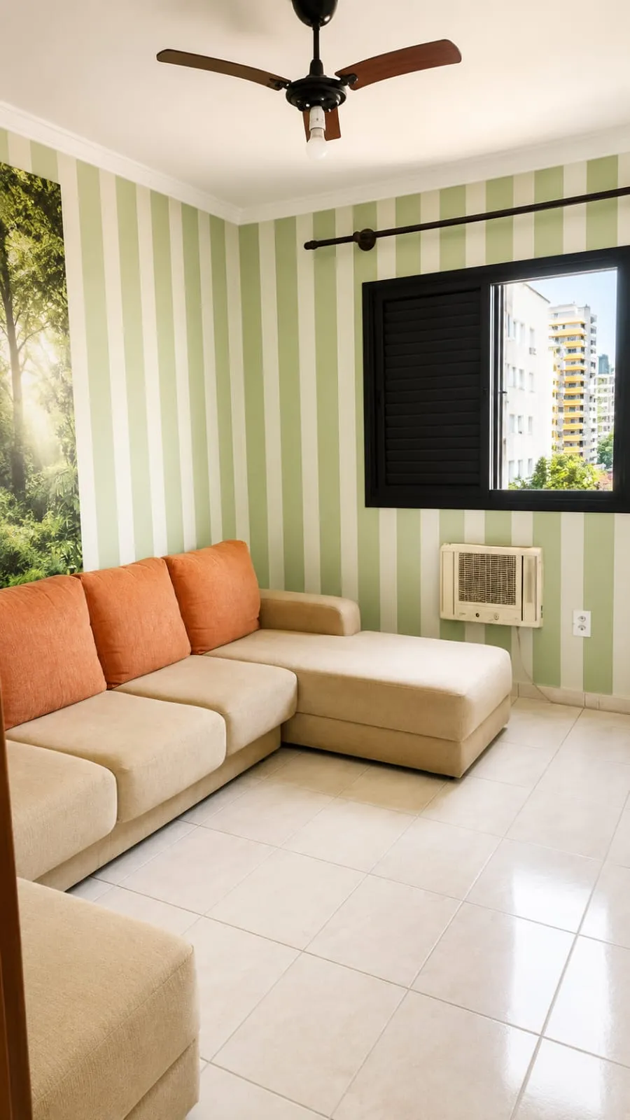 Imagem Moderno Apartamento na Praia Grande - TUPI