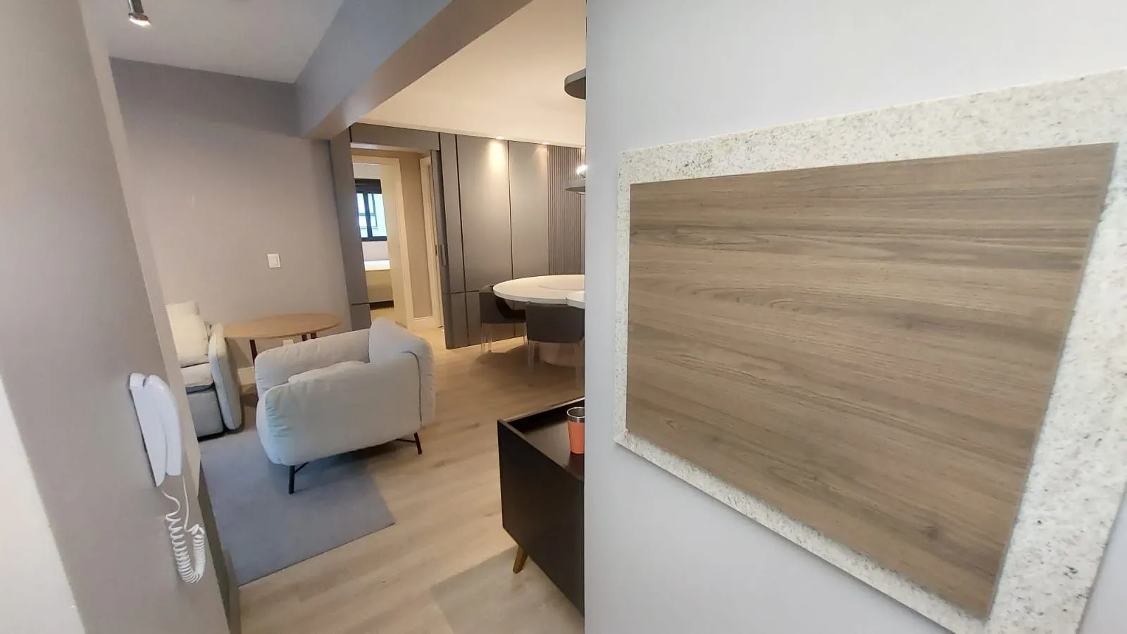 Imagem APARTAMENTO 3 DOMIRTÓRIOS - 3 SUITES - 2 VAGAS - MENINO DEUS - PORTO ALEGRE - RS