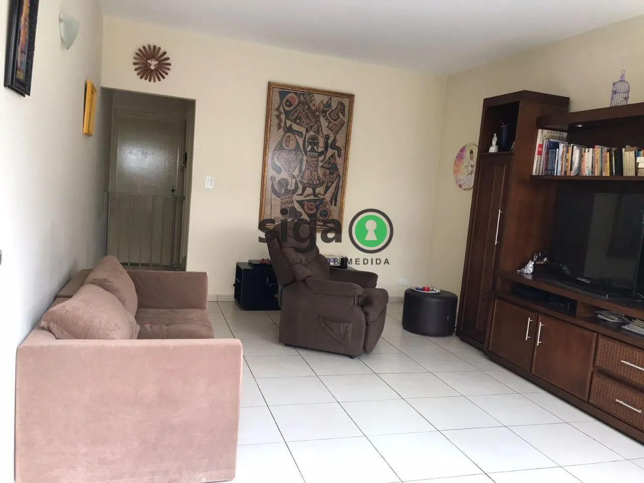Foto do imóvel Casa Espaçosa com Quintal e 3 Dormitórios no Brooklin para Venda