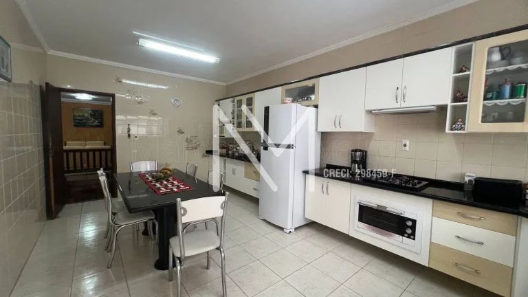 Imagem Casa para venda 3 Quartos 2 Suíte - 300m² - Bosque dos Eucaliptos