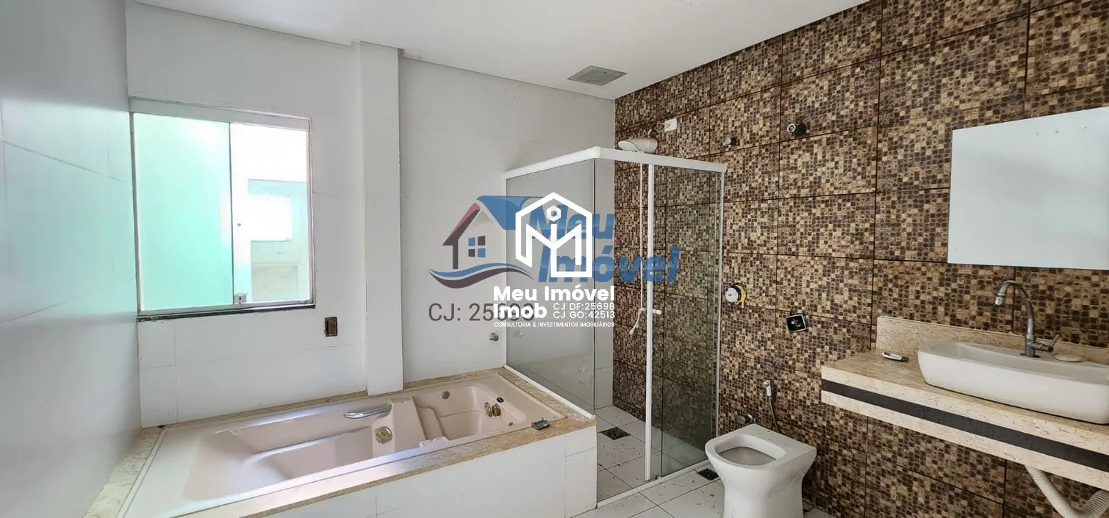 Imagem Casa 4 Quartos 1 Suíte 4 Vagas 300m² Depósito Piscina