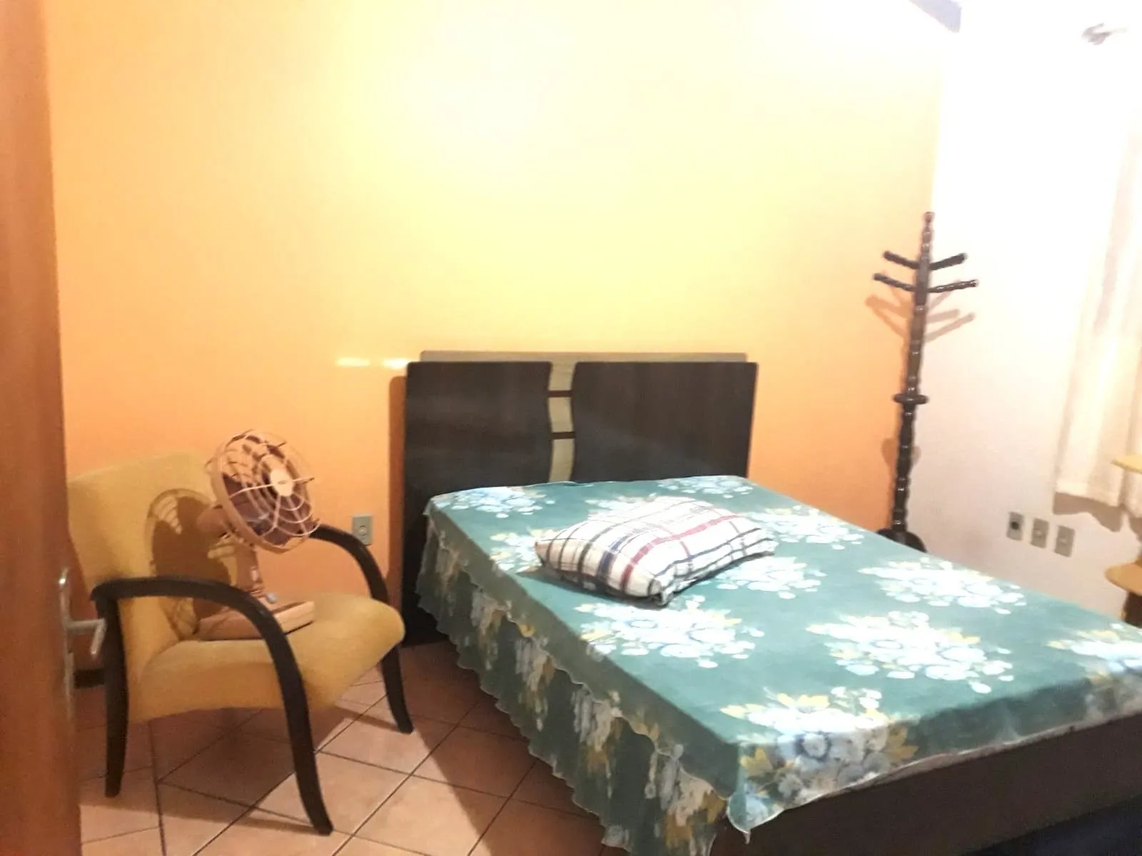 Imagem Casa sobrado no bairro Auxiliadora de 3 dormitórios e 3 vagas