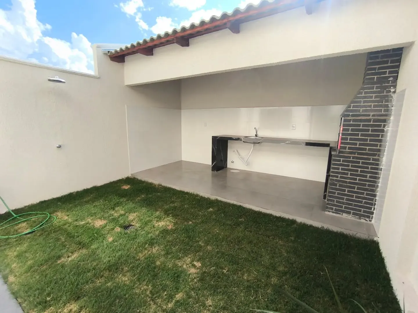 Imagem Casa 2/4 Com Suite Alto Padrao No Campos Dourado