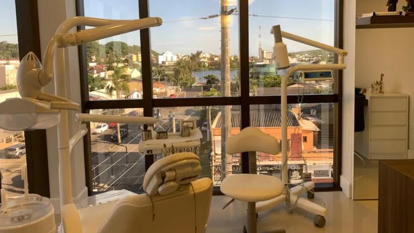 Foto do imóvel Sala comercial à venda em Torres, Centro, 49.06m2