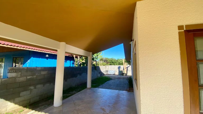 Imagem Casa à venda em Areias de Macacu, Garopaba-SC: 3 quartos, 140m² e muito conforto!