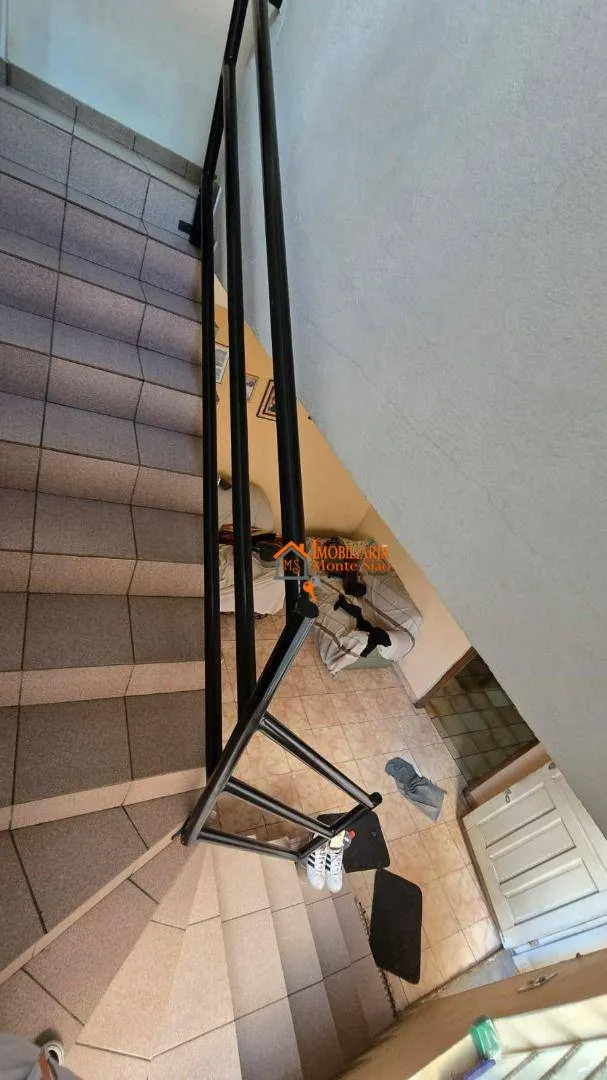 Imagem Sobrado com 5 dormitórios à venda, 250 m² por R$ 600.000,00 - Jardim Adriana - Guarulhos/SP