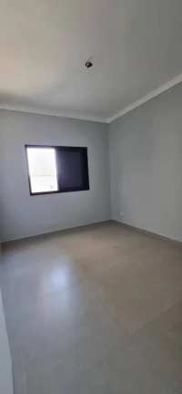 Imagem Casa térrea 03 dormitórios 1 suíte garagem 4 carros