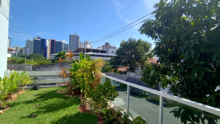 Imagem Charmosa Casa no Itaigara em Salvador Novo