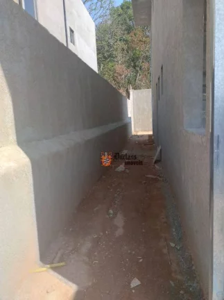 Imagem Sobrado com 3 dormitórios à venda, 115 m² por R$ 489.999,00 - Terra Preta - Mairiporã/SP