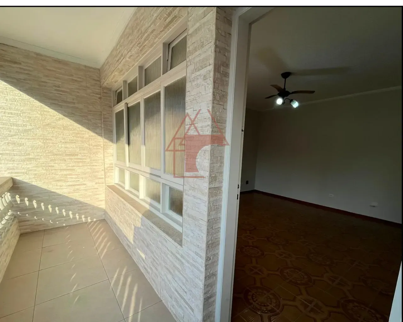 Imagem Casa com 3 Quartos à Venda, 127 metros em Encruzilhada - Santos