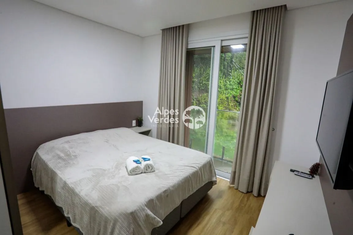 Imagem Vende-se Apartamento em Gramado, com 02 quartos