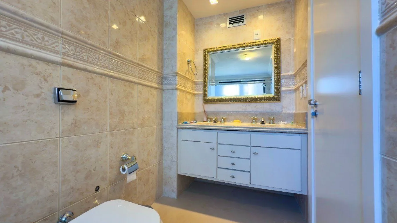 Imagem Apartamento semimobiliado com 2 suítes e 4 quartos no cobiçado bairro Bela Vista
