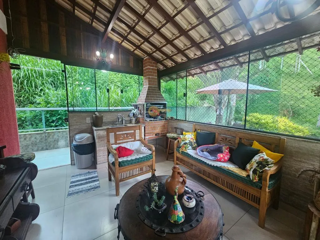 Imagem Casa em Condomínio para Venda em Teresópolis / RJ no bairro Tijuca