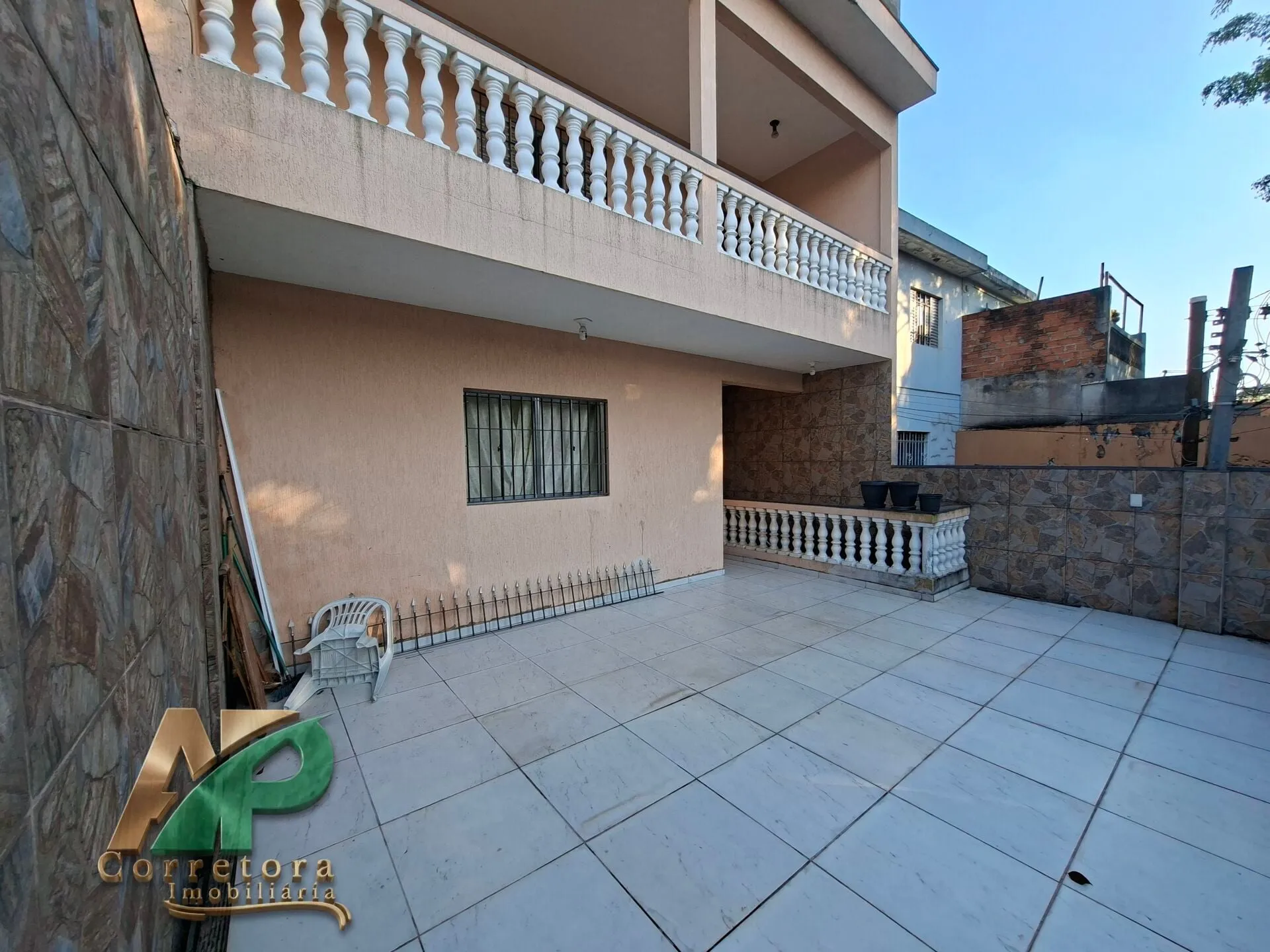 Imagem Sobrado Amplo com 208m² no Jardim Saporito Taboão da Serra