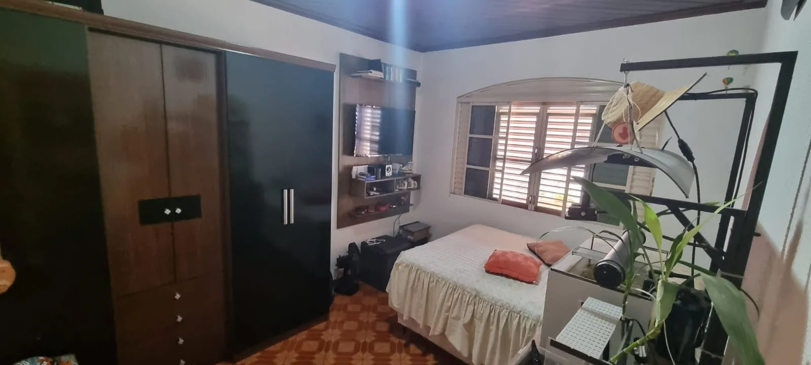 Imagem Linda Casa no Bairro Brigadeiro Tobias em Sorocaba - 2 Dormitórios e Ampla Garagem!