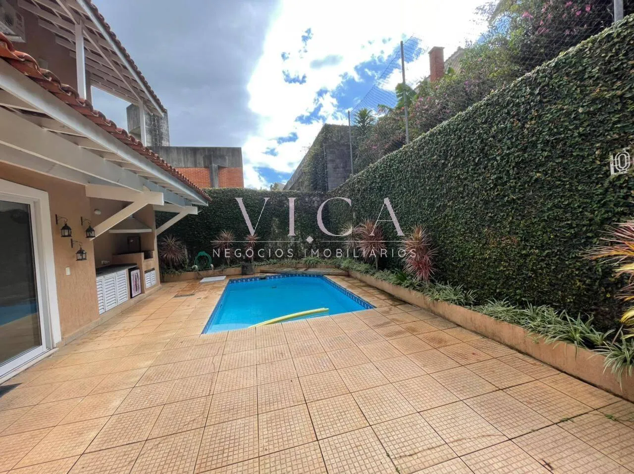 Imagem Casa 4 dormitórios 360m² 4 vagas aluguel por R$ 15.000 - Alphaville SP