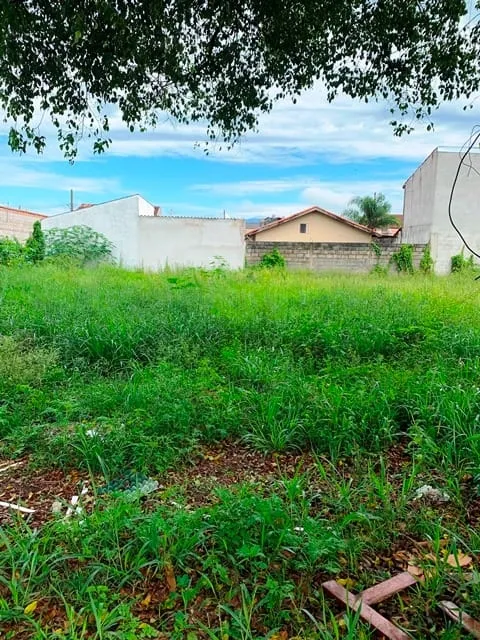 Imagem Terreno à venda 250M², Conjunto Residencial Araretama, Pindamonhangaba - SP