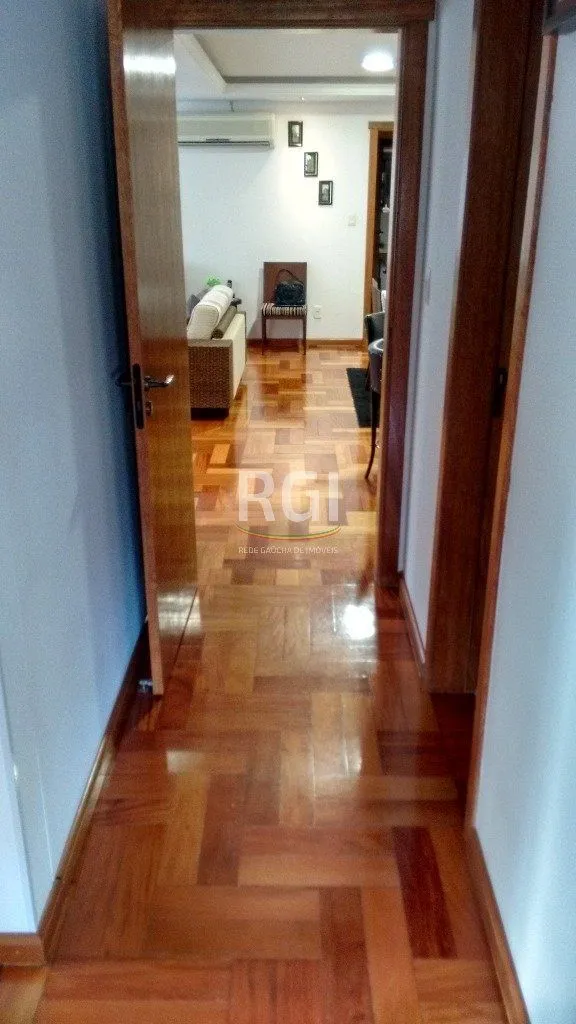 Imagem Apartamento para Venda - 238.12m², 3 dormitórios, sendo 1 suites, 3 vagas - Menino Deus