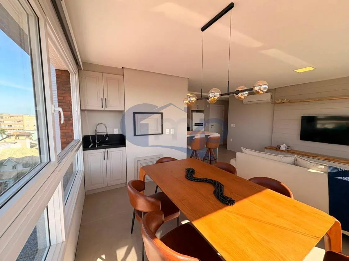 Imagem Apartamento a venda com 2 dormitorios no centro de Torres/RS