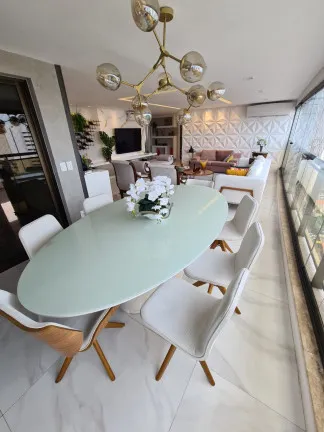 Imagem Apartamento com 4 Quartos à Venda, 210 m²em Meireles - Fortaleza