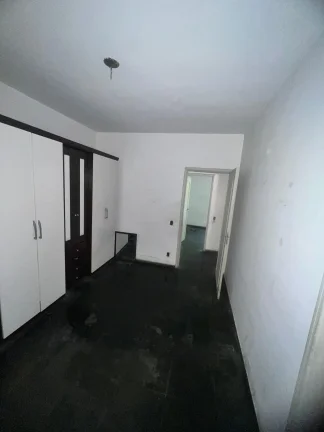 Imagem Excelente Casa Térrea com 03 Dormitórios no Jardim Europa! Ótima localização!