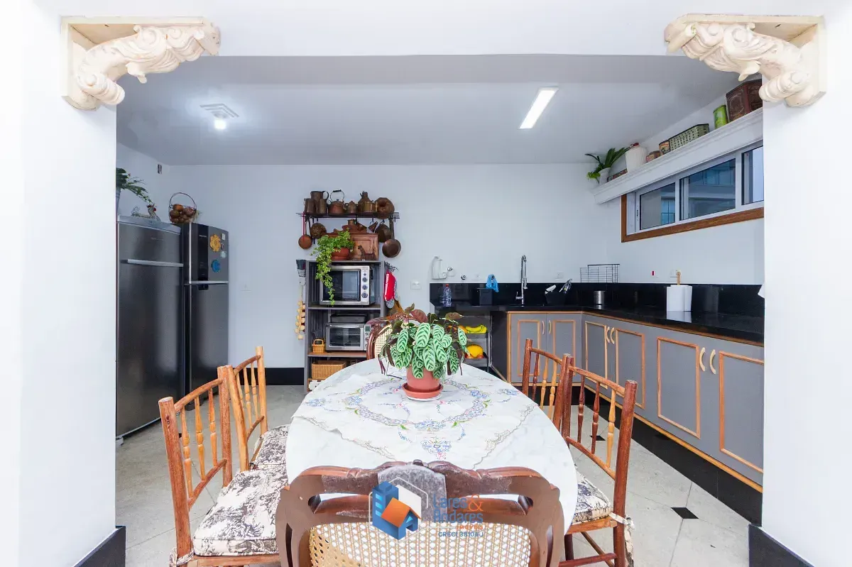Imagem Apartamento para venda em Campo Belo com 4 quartos, sendo 1 suíte, 180m²