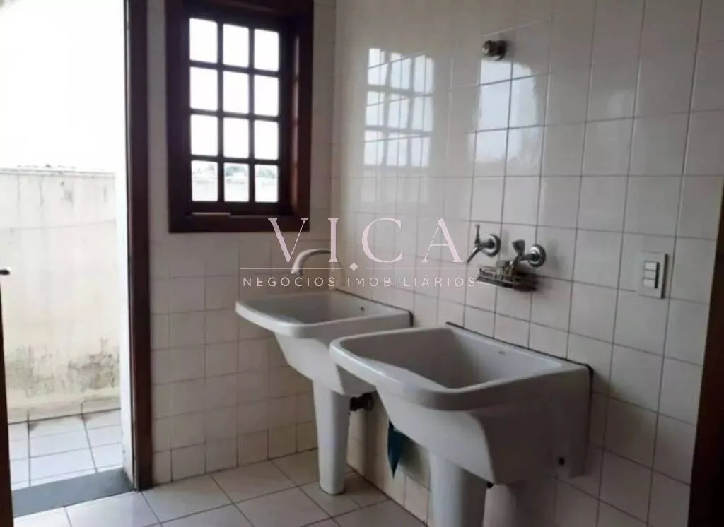 Imagem Alphaville 9 | Casa 364m² com Fundos para Reserva e 4 Dormitórios