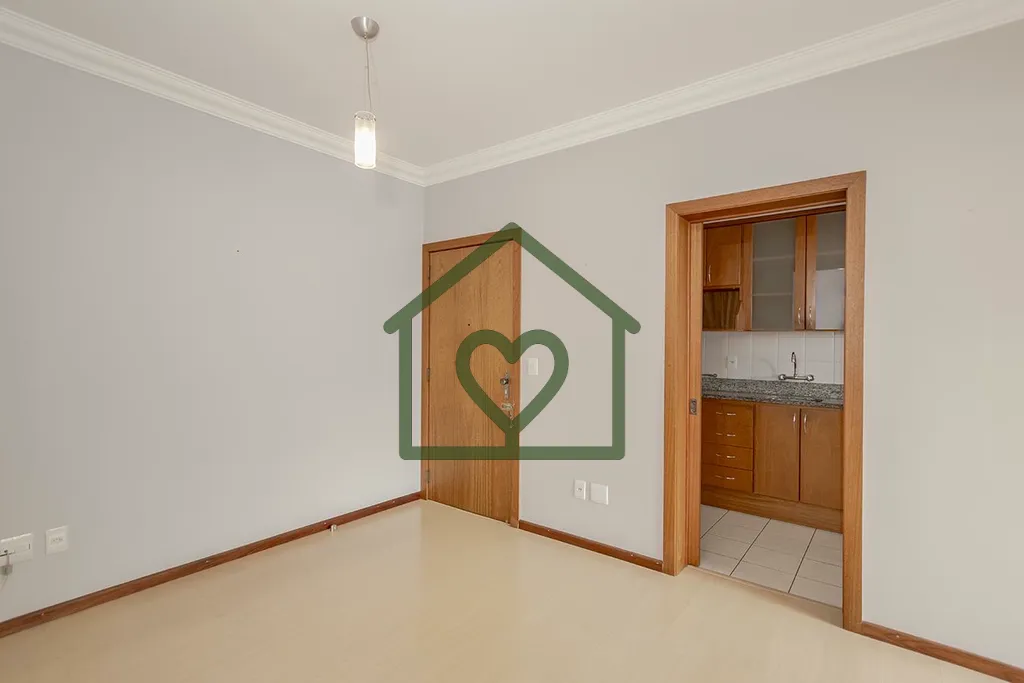 Imagem Apartamento desocupado, semimobiliado no Centro Histórico. Living 2 ambientes, sacada fechda com ch...