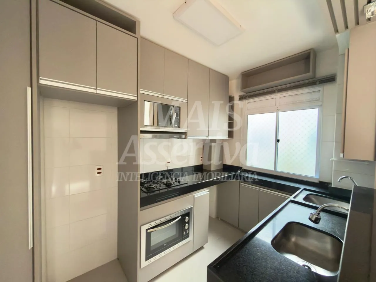 Imagem Apartamento semi mobiliado para venda no Saint Germain - 3º andar