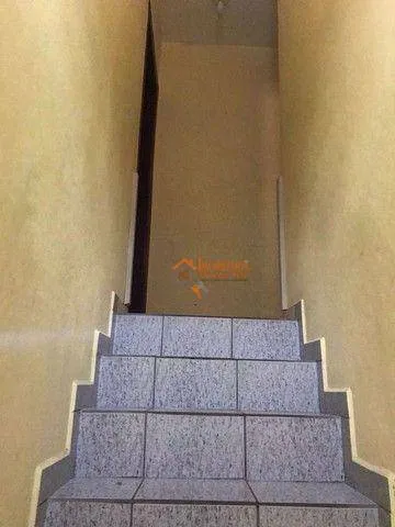 Imagem Sobrado com 4 dormitórios à venda, 250 m² por R$ 575.000,00 - Jardim Pinheiros - Guarulhos/SP