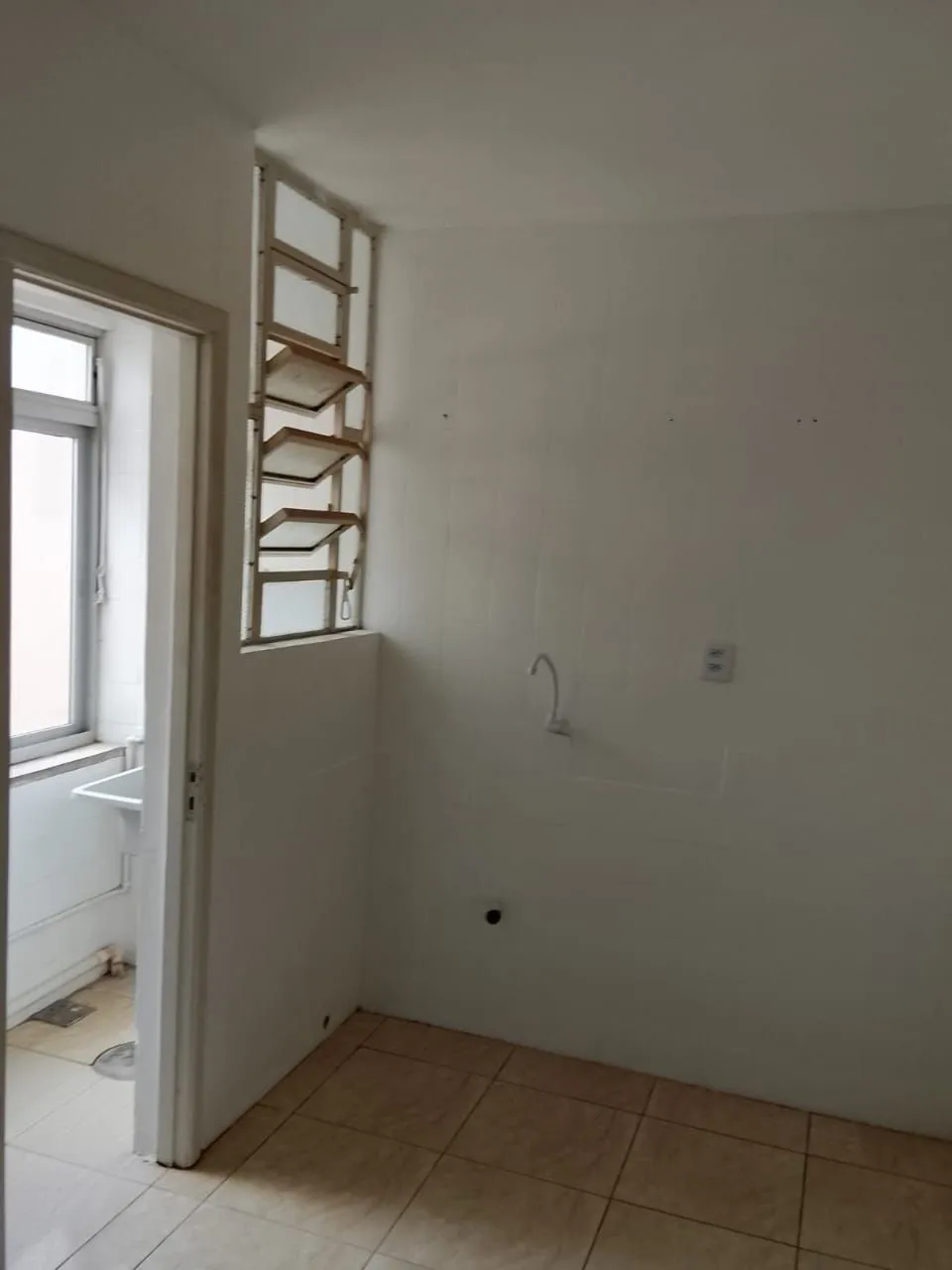 Imagem Excelente apto 2 dormitório recém reformado, vaga coberta e fechada - Vila Ipiranga