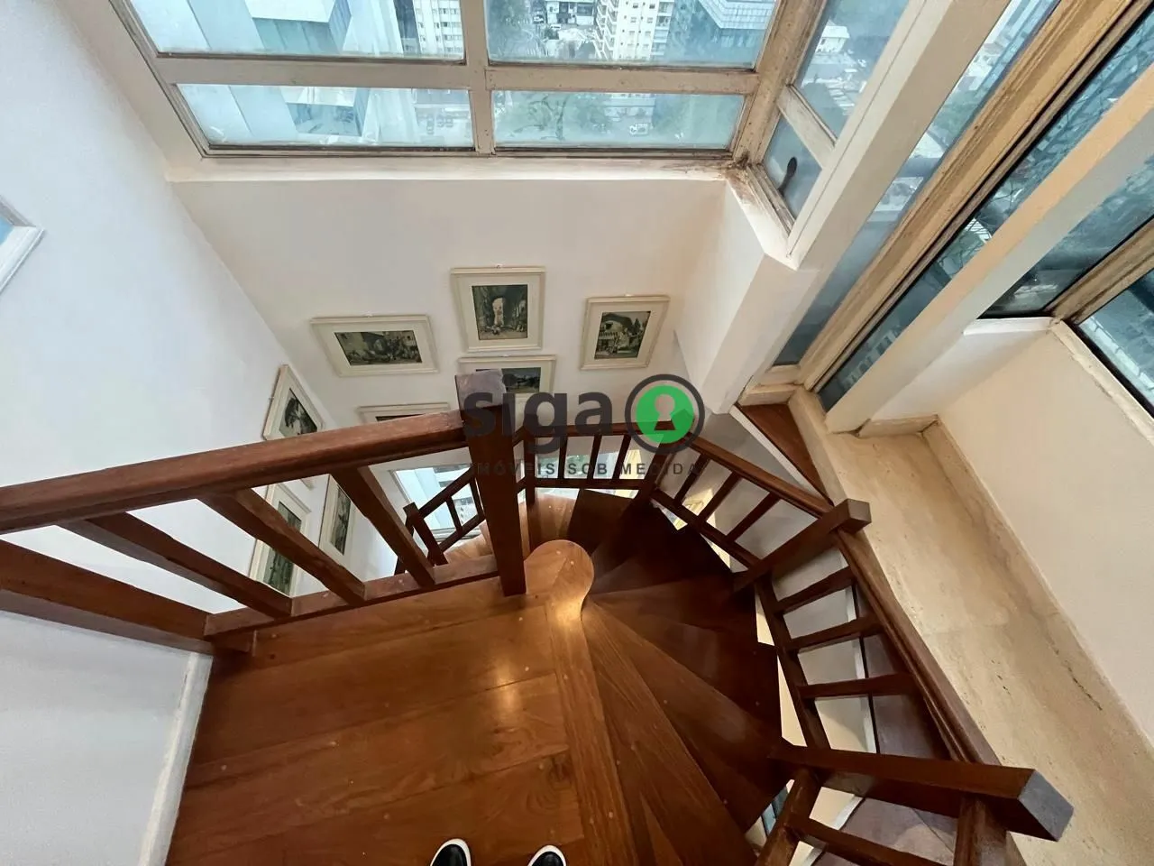 Imagem Cobertura á Venda em Campo Belo- 300m², 4 quartos, 3 vagas