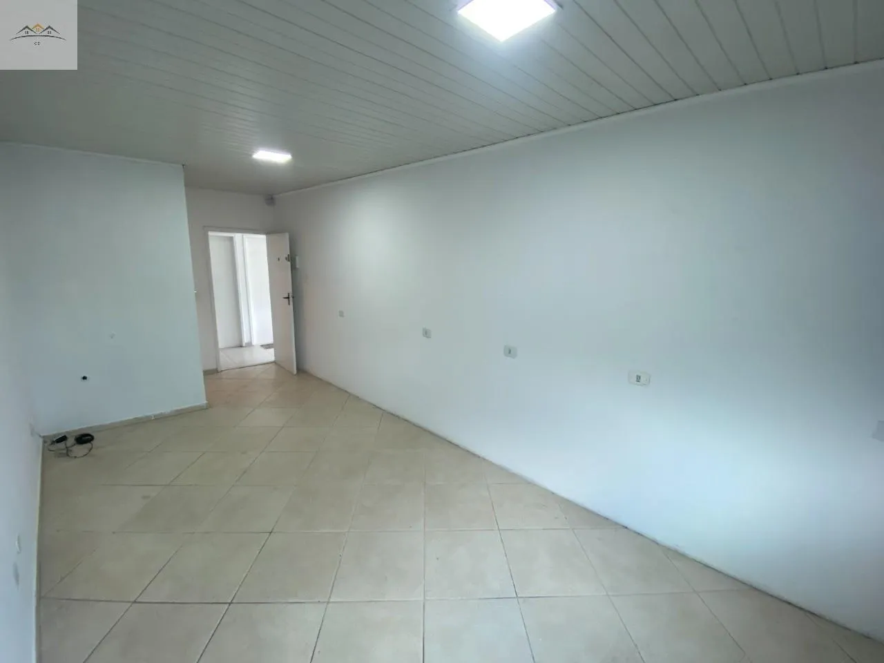 Imagem Sala Comercial locação no Centro de Osasco 24m² com wc e ar condicionado.