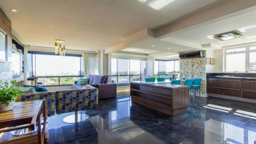 Imagem Cobertura mobiliada com piscina e vista 360° no Jardim Planalto - POA