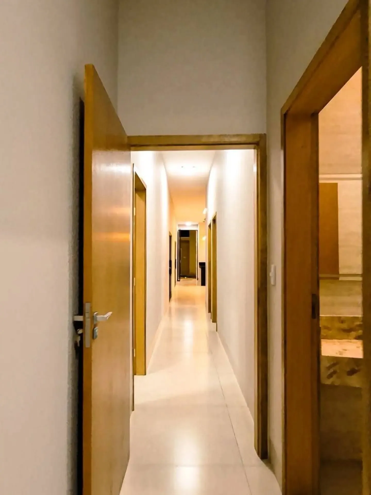Imagem Casa 3 Suites Sozinha No Lote Na Vila Brasilia Possibilidade De Zero De Entrada