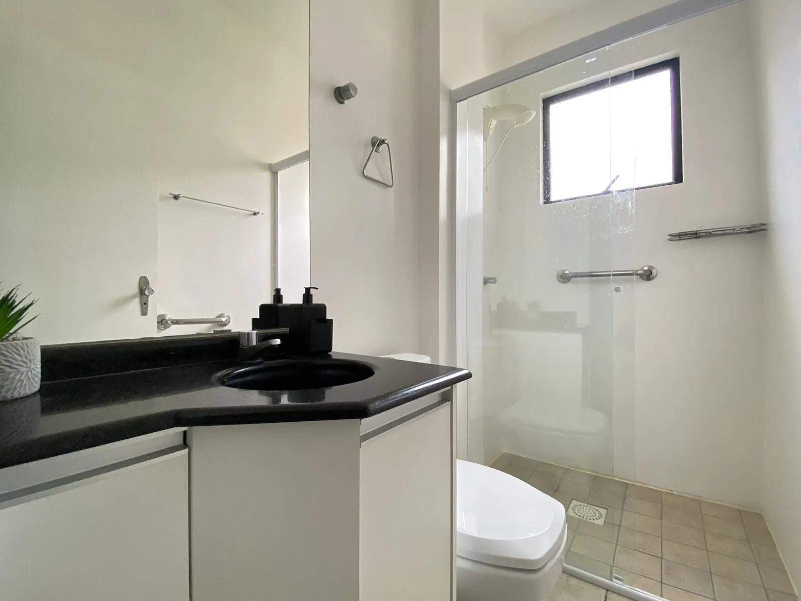 Imagem Apartamento com vista para o mar à venda com 110m2 por R$ 1.550.000,00