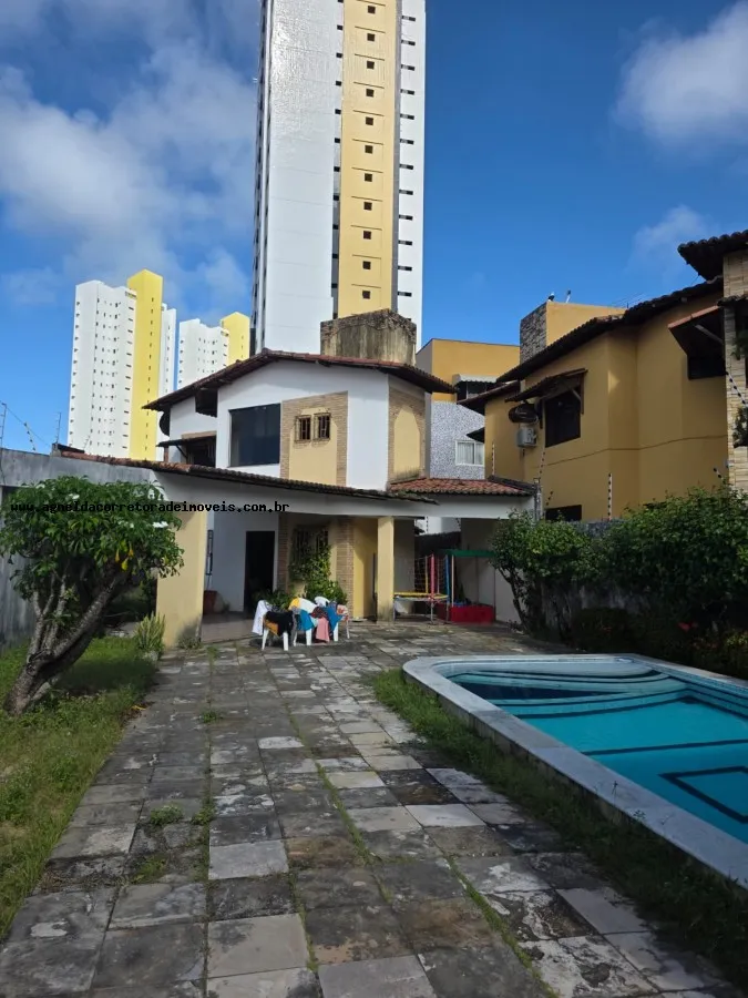 Imagem Casa para Venda em Natal, Capim Macio, 3 dormitórios, 3 suítes, 4 banheiros, 4 vagas