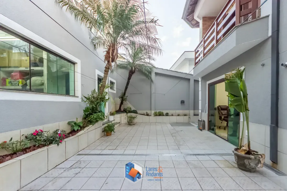Imagem Sobrado para venda em Freguesia do Ó com 3 quartos, sendo 3 suítes, 456m²