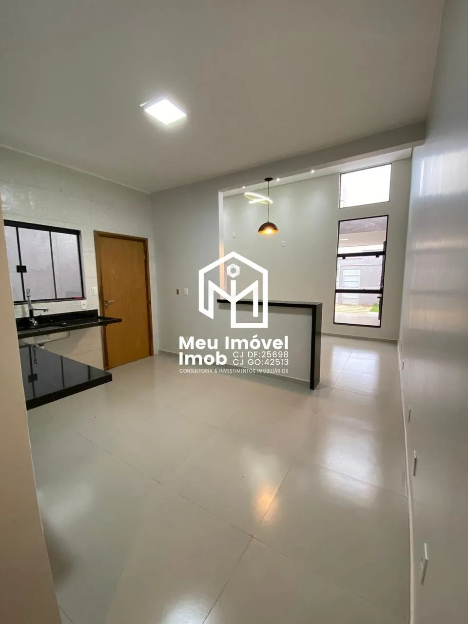Imagem Casa 03 Quartos 1 Suíte 3 Vagas 120m² Luziânia/GO