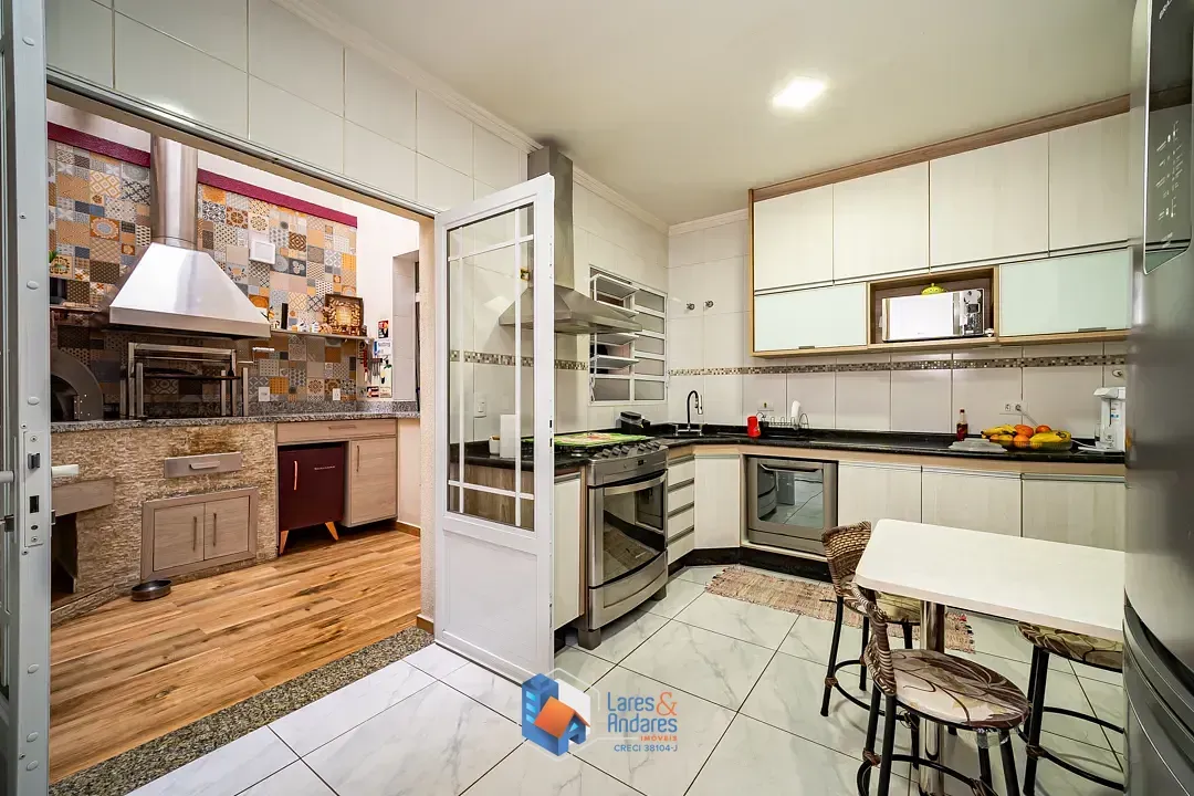 Imagem Sobrado para venda em Ipiranga com 3 quartos, sendo 1 suíte, 114m²