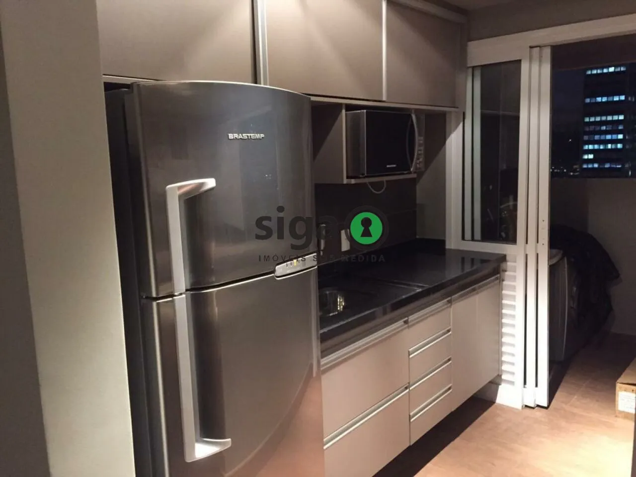 Imagem Duplex equipado e decorado com 89m2, 1 suite, lavabo, cozinha planejada, lavanderia e 1 vaga garagem