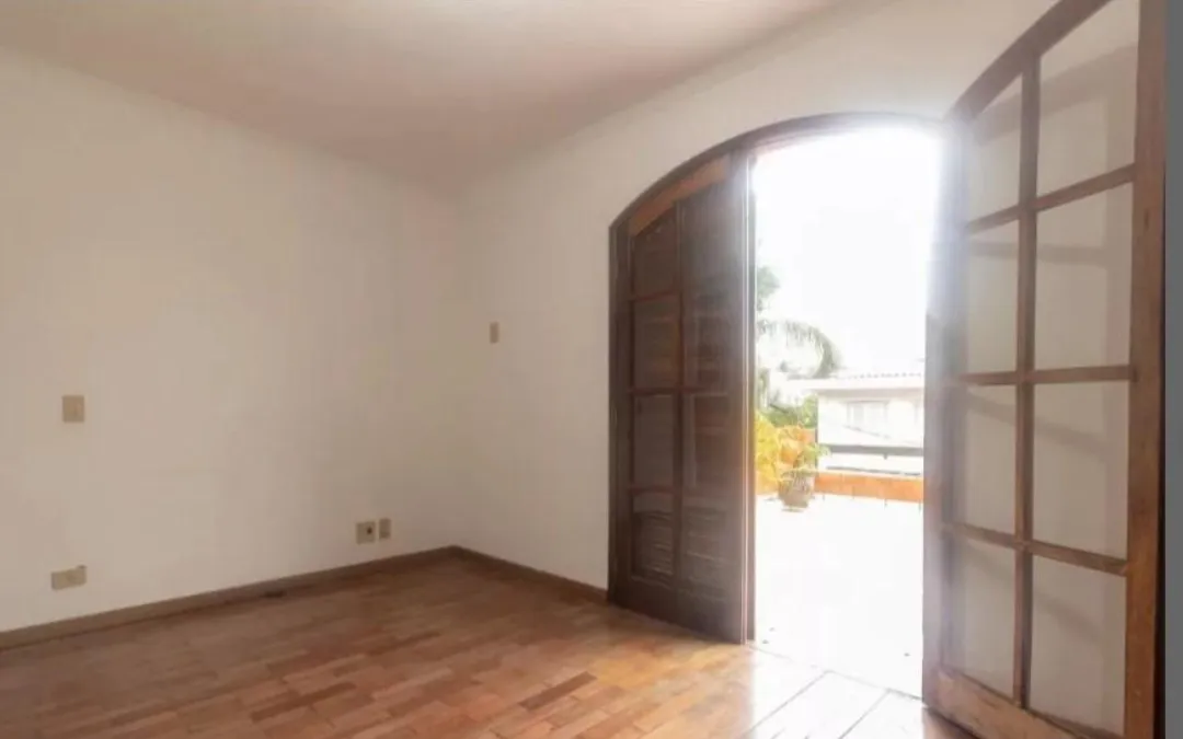 Imagem VENDO EXCELENTE CASA NO BAIRRO CAMPO GRANDE!