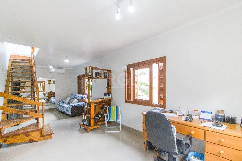 Imagem Casa para Venda - 380.83m², 5 dormitórios, sendo 1 suites, 2 vagas - Glória