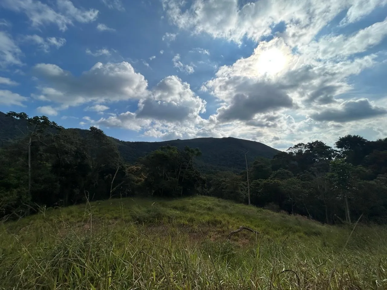 Imagem Terreno em Condomínio para Venda em Petrópolis / RJ no bairro Itaipava